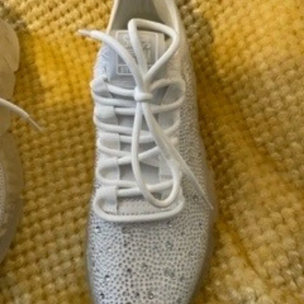 Steve Madden beautiful new